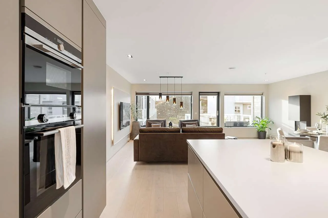 Home Window Tinting Near Me: Find Local Pros